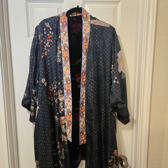 Johnny Was Black Velvet Floral Kimono with Orange Embroidered Trim - Picture 9 of 13
